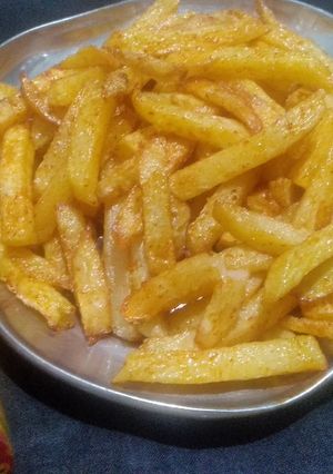 પેરી પેરી ચિપ્સ(Peri peri chips Recipe in Gujarati) રેસીપી મુખ્ય ફોટો