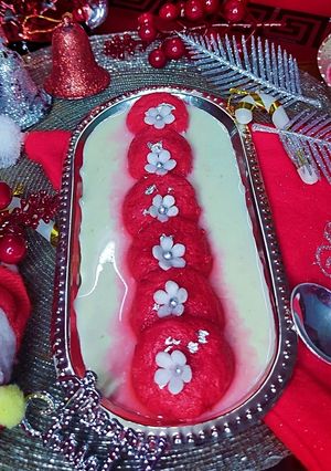 रेड रसमलाई (red rasmalai recipe in Hindi) रेसिपी मुख्य फोटो