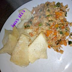 A picture of Fried yam.