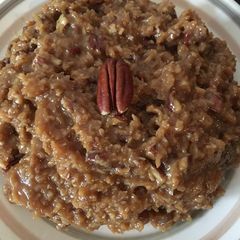 A picture of Vegan German pecan frosting.