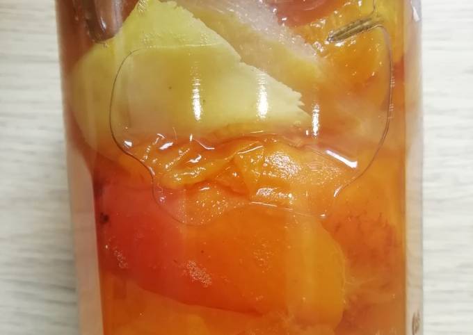 Easiest Way to Prepare Abricots au thé et zeste de citron en conserve