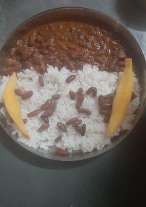 राजमा चावल (rajma chawal recipe in hindi) रेसिपी मुख्य फोटो