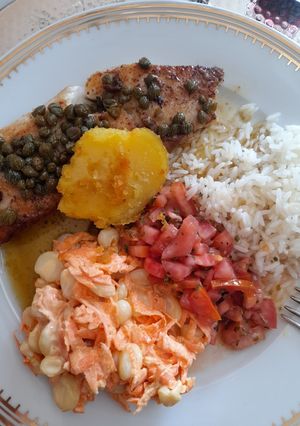 Una foto de Pescadito en Mantequilla Negra
