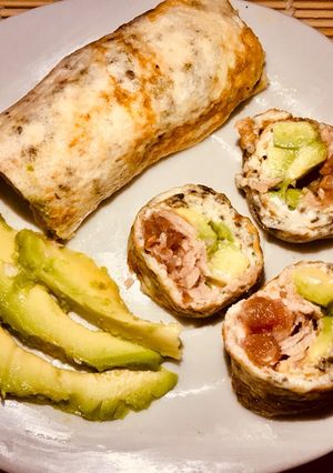 Foto principal de “Sushi” de claras, atún, aguacate y queso crema light