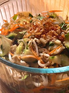 Hình của món 🌱 Salad Giá Đỗ Dưa Leo (Vegan).