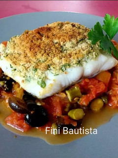 Una foto de Bacalao gratinado con verduras