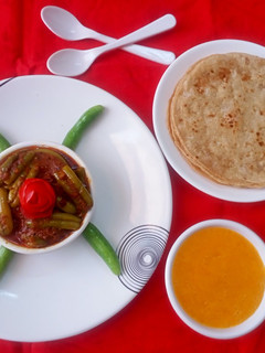 ભરેલા ટીંડોળા નું શાક (Bhrela Tindora Shak Recipe In Gujarati) રેસીપી મુખ્ય ફોટો