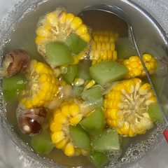 A picture of Sayur Bening Segar.