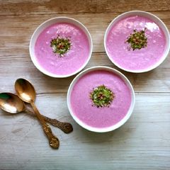 A picture of Beetroot Phirni.