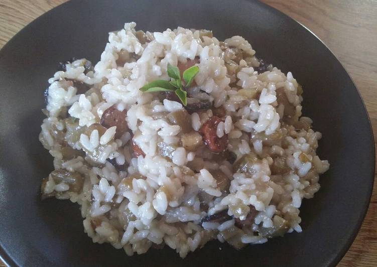 Recipe of Super Quick Eggplant and sausage risotto