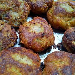 A picture of Raw banana kebab.