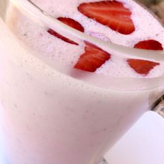 A picture of Strawberry Smoothie.