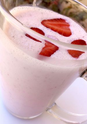 A picture of Strawberry Smoothie.