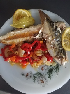 Una foto de Caballa al horno