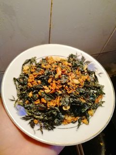 Hình của món Lá lốt cháy tỏi.