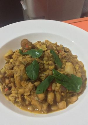 A picture of Special Beans Porridge.