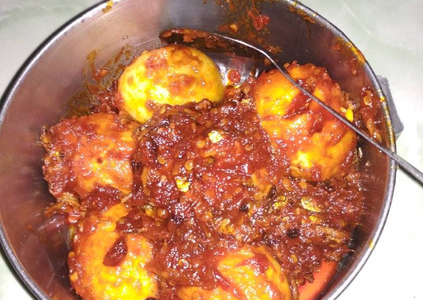 Langkah Mudah untuk Membuat Telur Balado Ikan Teri yang Enak
