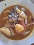 Allipebre de anguilas y gambones