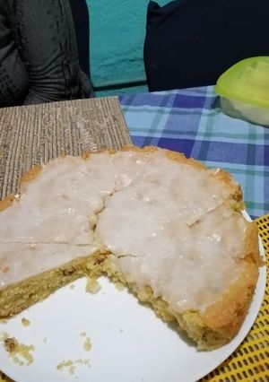 Una foto de Budín de nuez con glasé