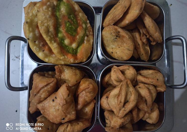 Steps to Prepare Homemade #festival 2020 special recipe of namkeen samosa, swirl papdi,😋✨