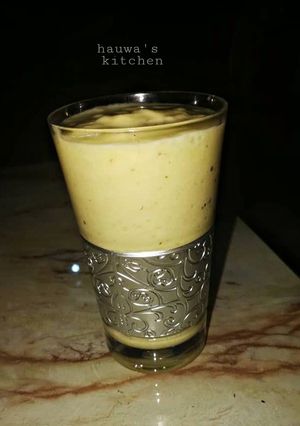 A picture of Apple and Pineapple smoothie.