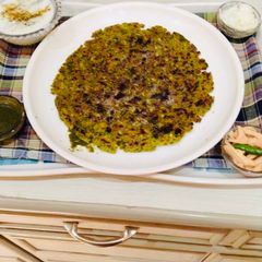 A picture of Maize flour Methi Paratha.