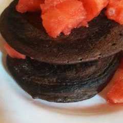 Una foto de Pancakes de algarroba y trigo serraceno (sin tacc)