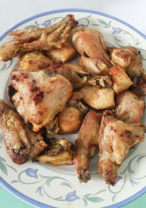 Foto resep Ayam goreng bumbu kuning enak dan empuk (Ayam goreng lengkuas)