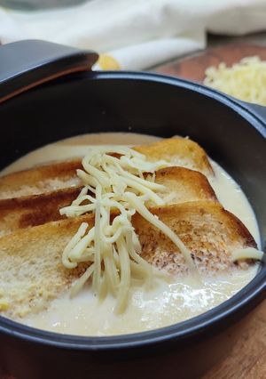 Una foto de Sopa de leche alpina