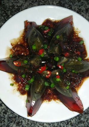 Hình của món Trứng bách thảo sốt nước tương.