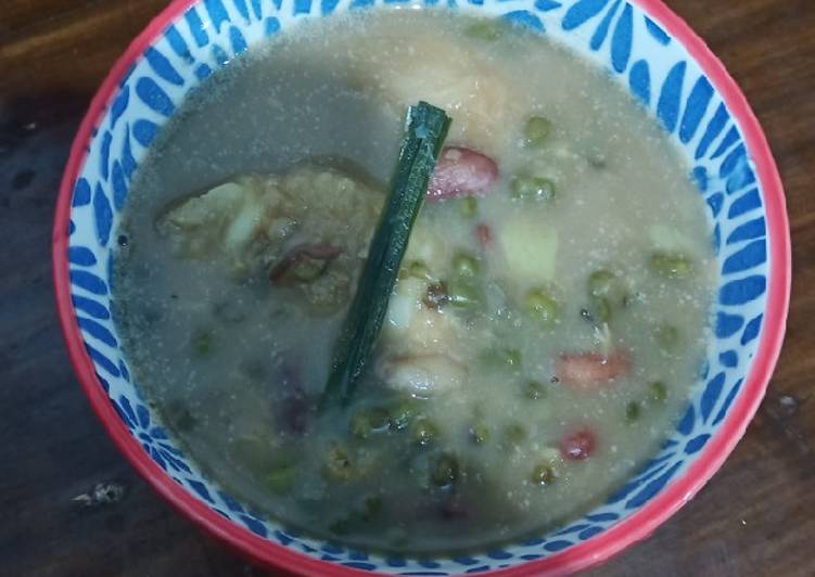 Bubur kacang ijo campur