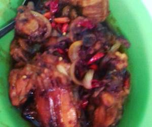 Praktis Menyajikan Ayam goreng kecap pedas Paling Enak