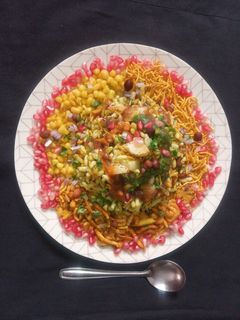ભેળ (Bhel Recipe In Gujarati) રેસીપી મુખ્ય ફોટો