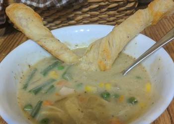 Easiest Way to Recipe Appetizing Chicken Pot Pie with Puff Pastry Cheese Sticks