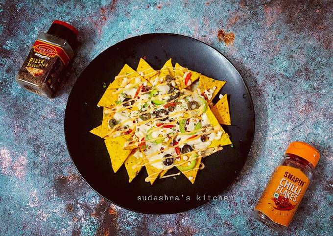 Cheesy Besan Nachos