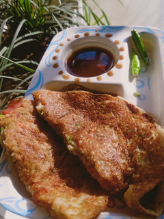A picture of Bread uttapam.