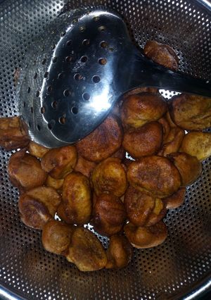 A picture of Plantain balls.