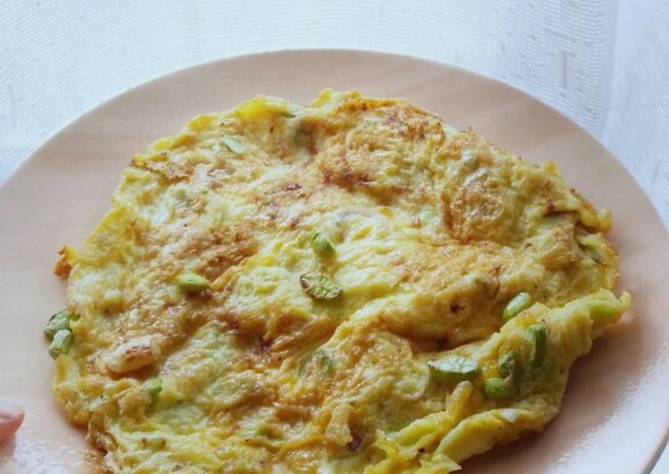 Easiest Way to Make Speedy Bitter Beans and Green Chilli Omelette