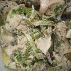 A picture of Green Chicken Karahi.