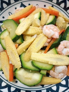 蝦仁櫛瓜炒玉米筍 的食譜成品照片