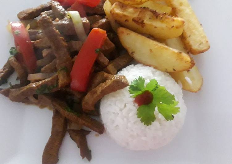 Carne de Res Saltada a lo Carmelita