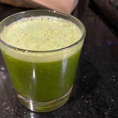 A picture of Green leafy smoothie.
