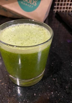 A picture of Green leafy smoothie.