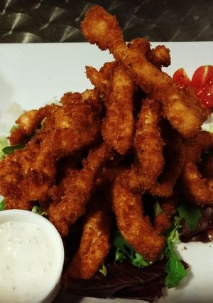 Una foto de Lágrimas de pollo con salsa de yogur