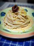 Spaghetti burro alici e zeste di limone