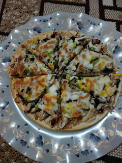 عکسی از دستور پیتزا مرغ و قارچ