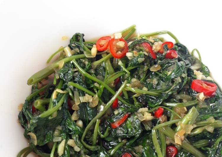 makanan Tumis Kangkung Saos Tiram yang Enak