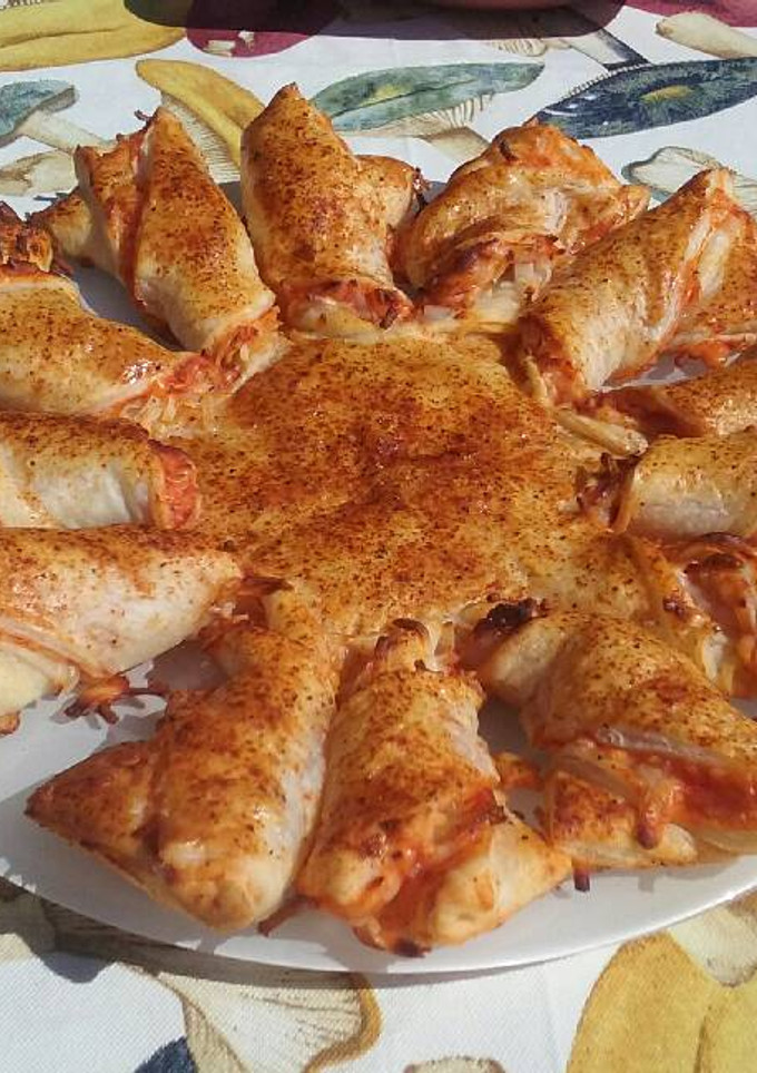 Una foto de Flor de hojaldre con bacon