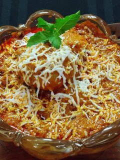 શાહી દમ આલુ (shahi Dum Aloo Recipe In Gujarati) રેસીપી મુખ્ય ફોટો