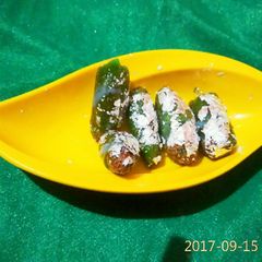 A picture of Sweet potato mawa roll.